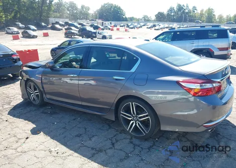 2017 Honda Accord Touring V6 z USA, uszkodzony, nr VIN 1HGCR3F91HA015950